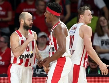 Ολυμπιακός: Ως προσπάθεια εκφοβισμού ερμηνεύουν την αφαίρεση έξι βαθμών